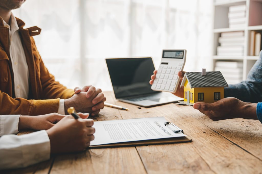 Taxa Fixa, Variável ou Mista: Qual a melhor opção para a sua casa?